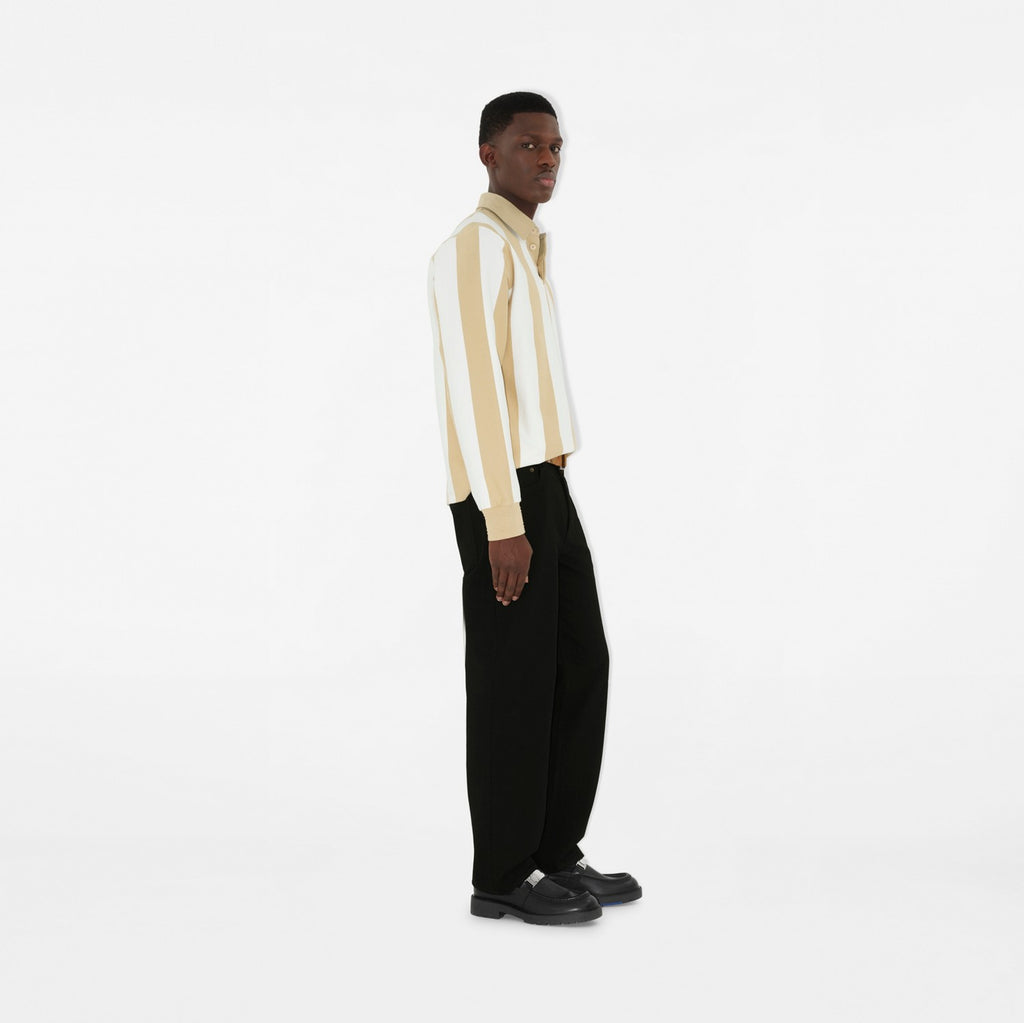 https://assets.burberry.com/is/image/Burberryltd/015526C2-8F3D-414C-A83E-2194F2FC45CD?$BBY_V3_ML_1$&wid=1501&hei=1500
