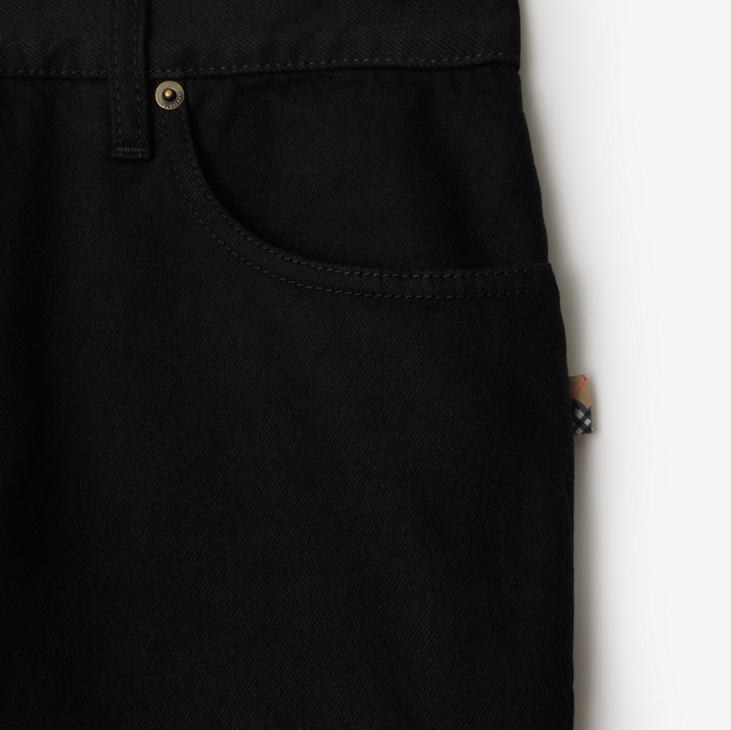 https://assets.burberry.com/is/image/Burberryltd/0F70C99B-3D8A-4A13-BACB-BCEF9383DC2D?$BBY_V3_SL_1$&wid=1501&hei=1500