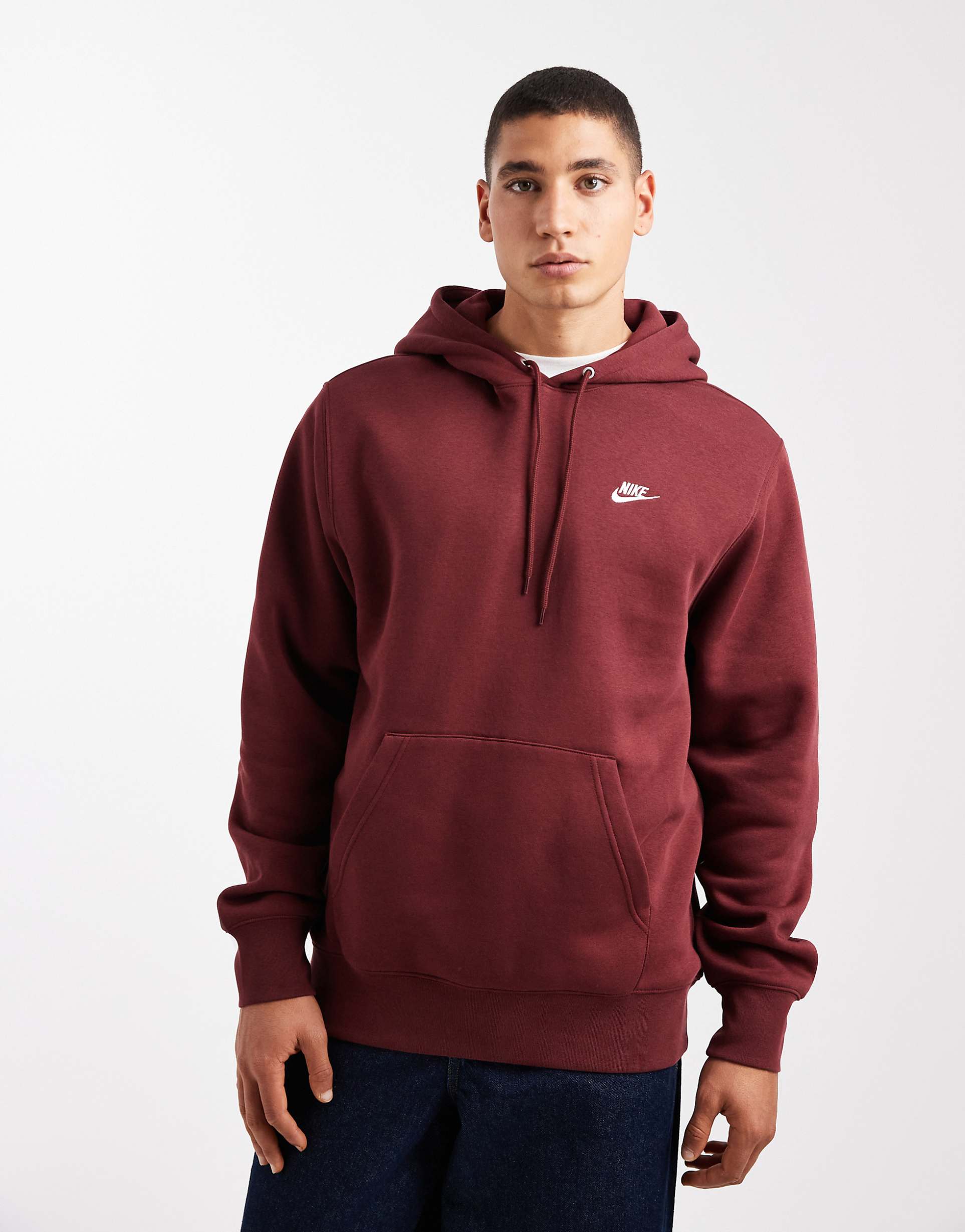 https://images.asos-media.com/products/nike-club-hoodie-in-red/208602902-1-red?$n_1920w$&wid=1926&fit=constrain