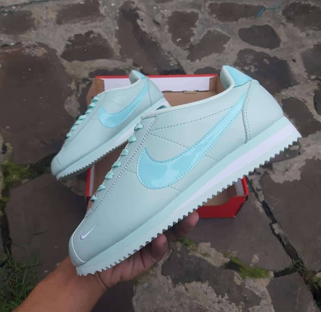https://i.pinimg.com/1200x/34/a0/4d/34a04d81eb5a9d0941a89d0c4b32dc29.jpg
