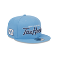 https://cdn.shopify.com/s/files/1/0601/2554/4675/products/60401021_9FIFTY_SCRIPT_NOCTAR_OTCOTCOTC_3QR.png?v=1686148342