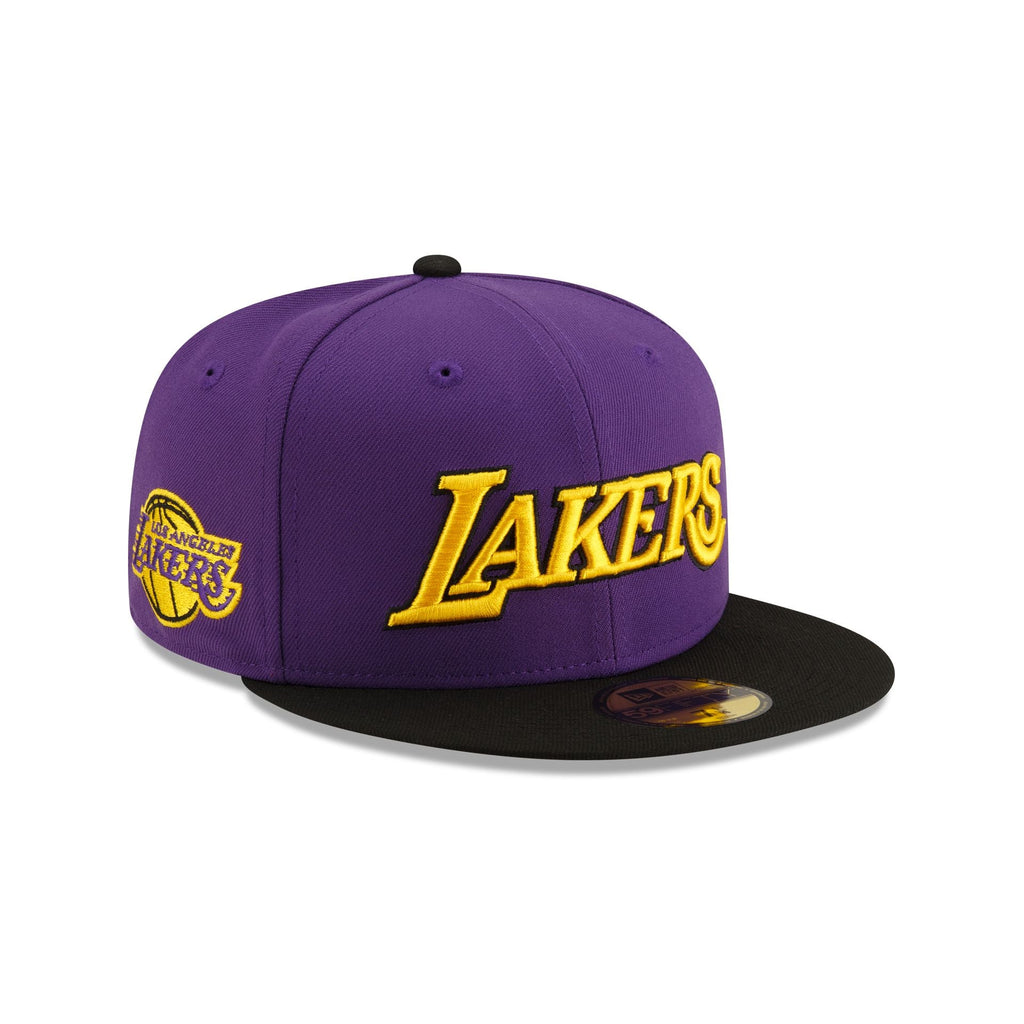 https://cdn.shopify.com/s/files/1/0601/2554/4675/files/60647835_59FIFTY_NBA24STMNT_LOSLAK_OTC_3QR.jpg?v=1732550715