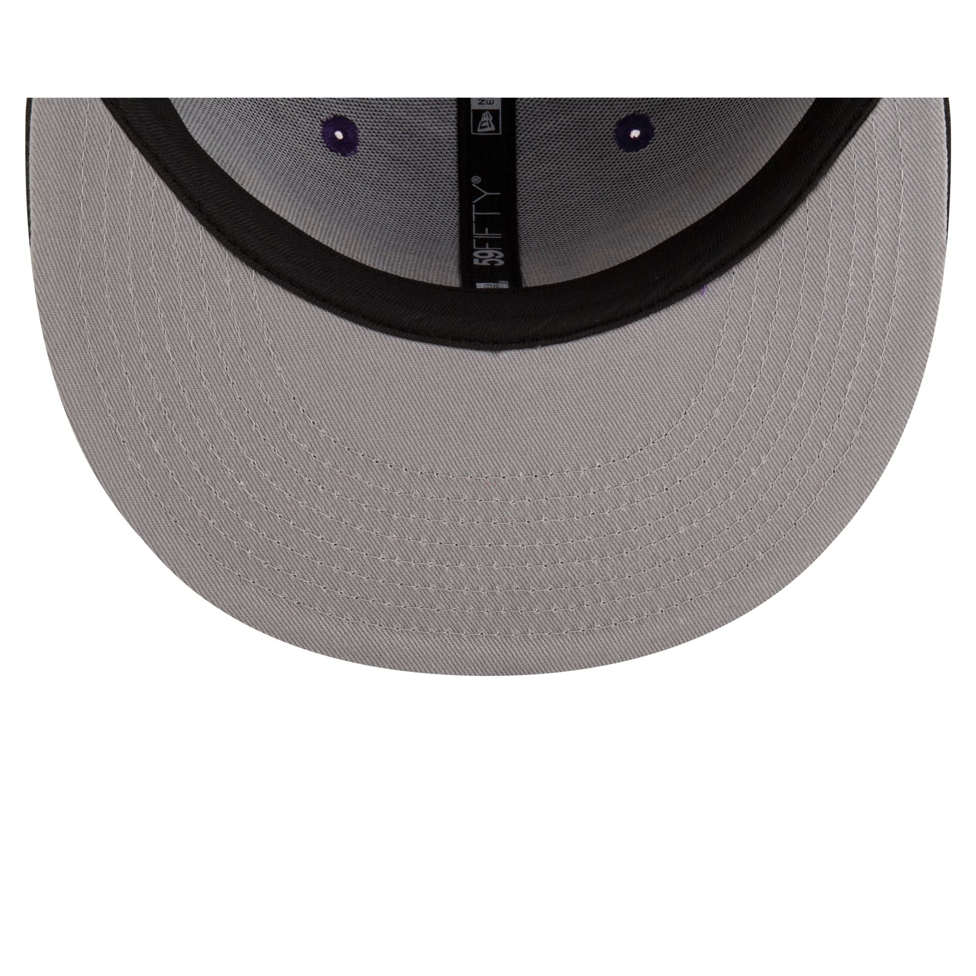 https://cdn.shopify.com/s/files/1/0601/2554/4675/files/60647835_59FIFTY_NBA24STMNT_LOSLAK_OTC_UV.jpg?v=1732550715