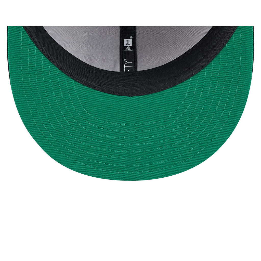 https://cdn.shopify.com/s/files/1/0601/2554/4675/files/60675187_RC59FIFTY_LifestyleEnergy_ATLBRA_BLK_UV.jpg?v=1741106293