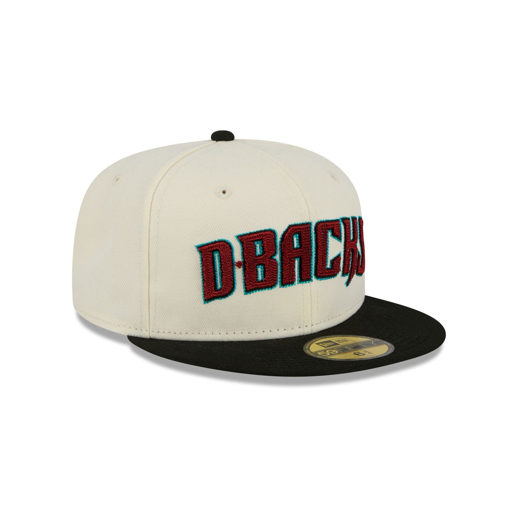 https://cdn.shopify.com/s/files/1/0601/2554/4675/files/60803289_59FIFTY_59FIFTY2TSTITCH28084_ARIDIA__203QR.jpg?v=1773248831