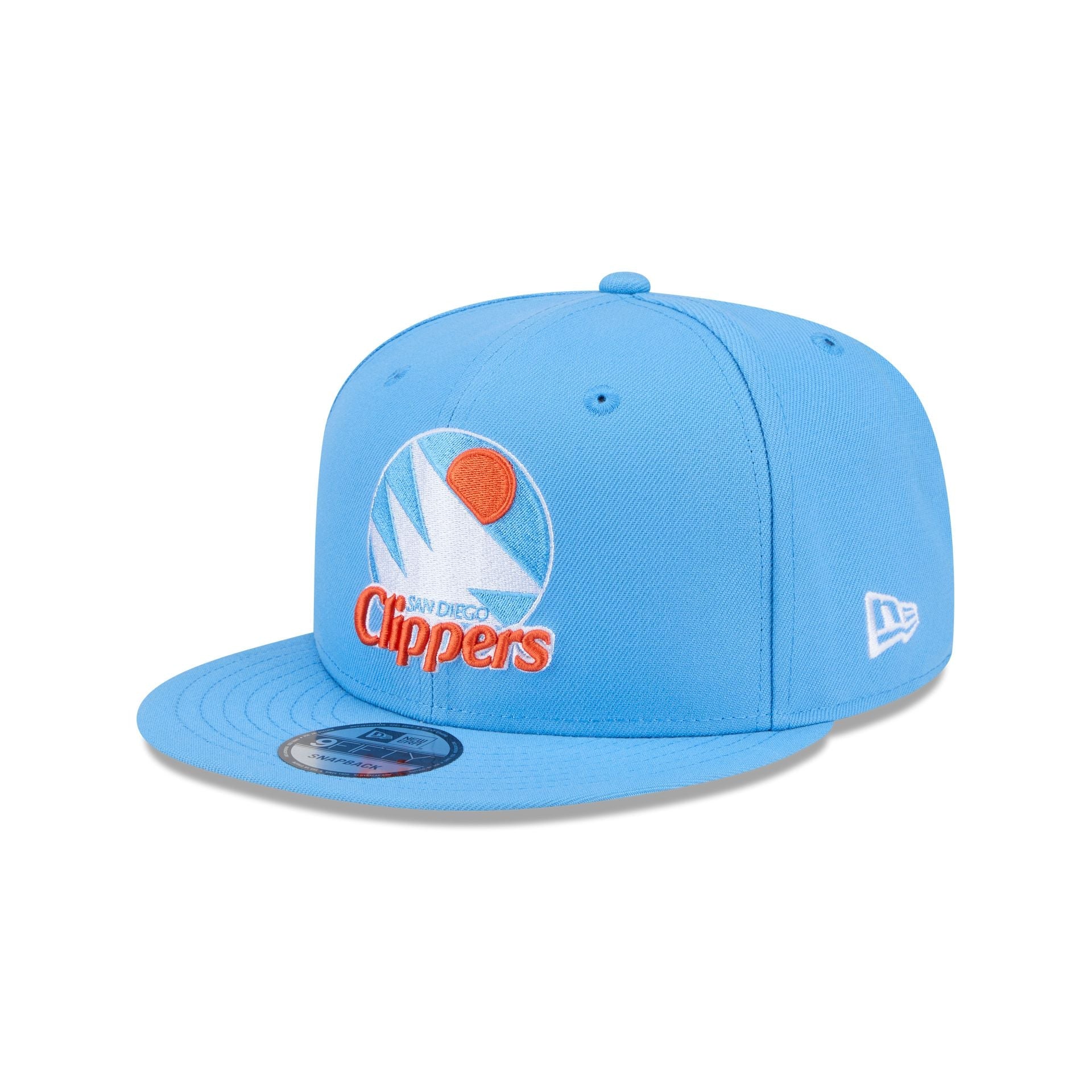 https://cdn.shopify.com/s/files/1/0601/2554/4675/files/60840000_9FIFTY_HWC31588950OTCOTC_SADCLI_OTC_3QL.jpg?v=1762269785