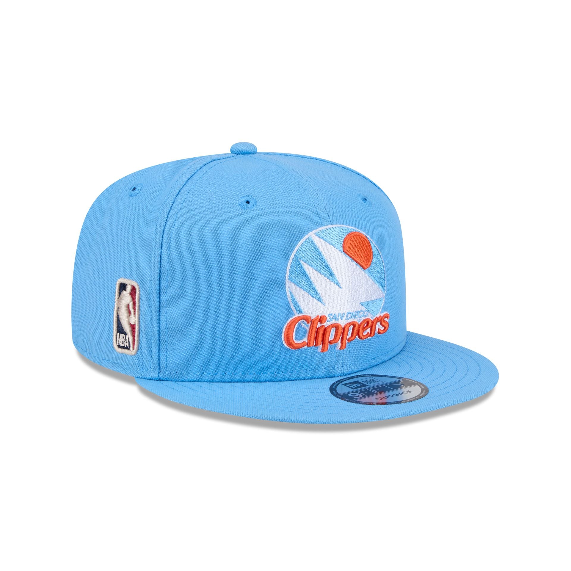 https://cdn.shopify.com/s/files/1/0601/2554/4675/files/60840000_9FIFTY_HWC31588950OTCOTC_SADCLI_OTC_3QR.jpg?v=1762269785