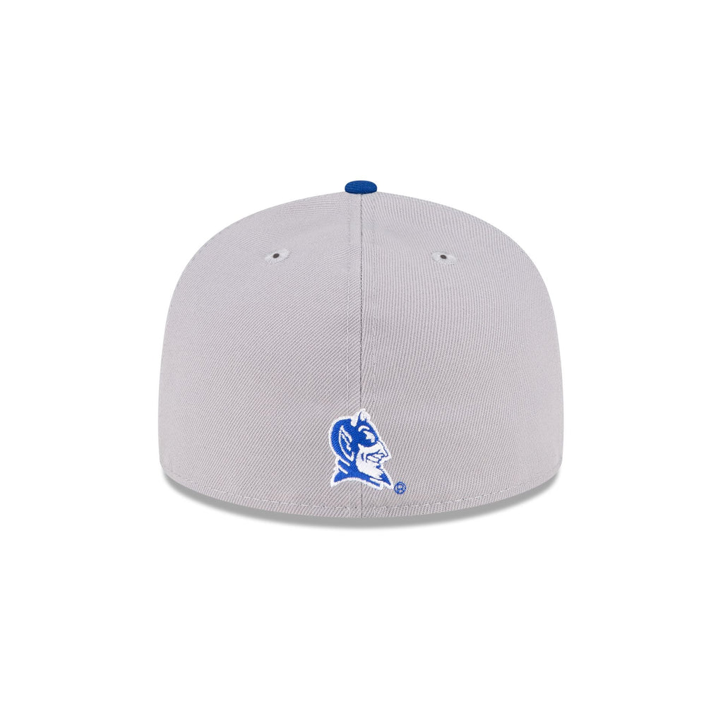 https://cdn.shopify.com/s/files/1/0601/2554/4675/files/70788315_59FIFTY_STOCK_DUKBLU_GRA_R.jpg?v=1695676649
