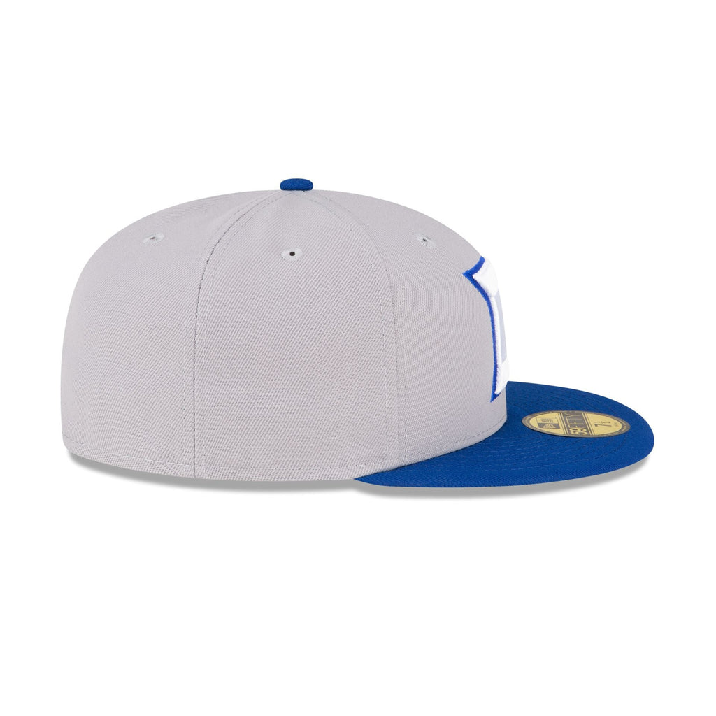 https://cdn.shopify.com/s/files/1/0601/2554/4675/files/70788315_59FIFTY_STOCK_DUKBLU_GRA_RSIDE.jpg?v=1695676649