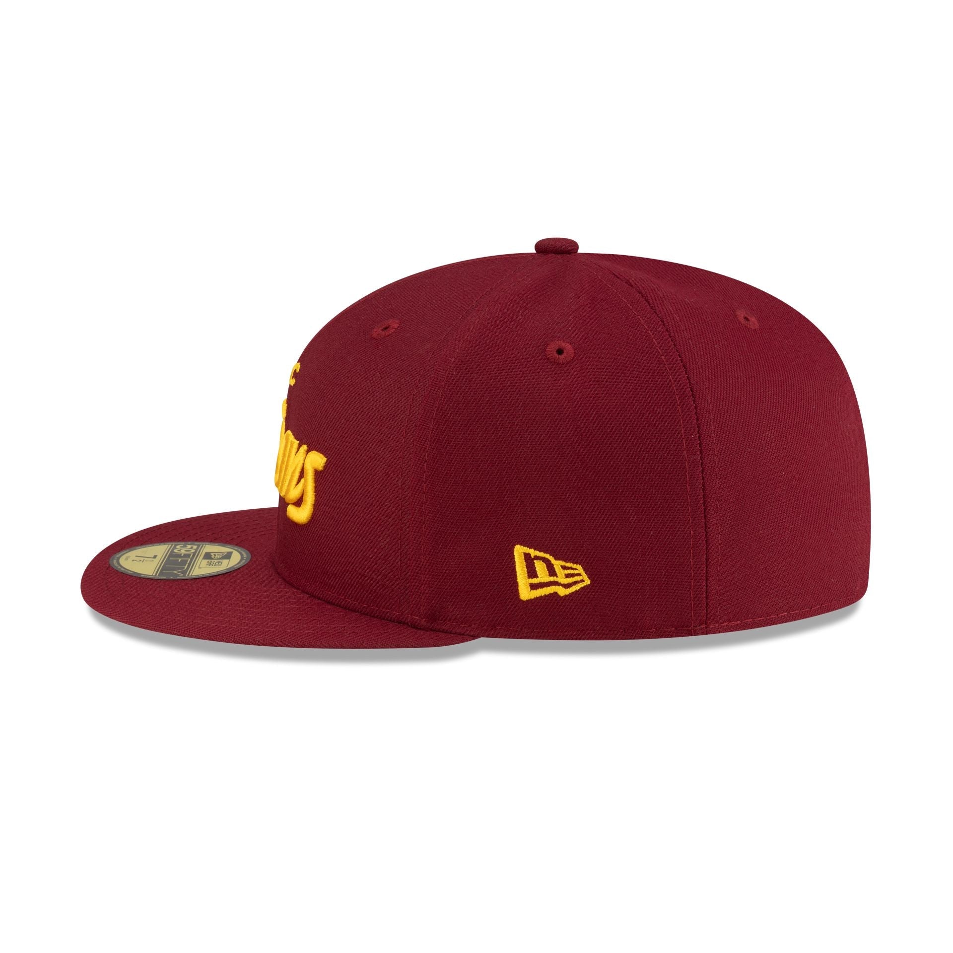 https://cdn.shopify.com/s/files/1/0601/2554/4675/files/70972963_59FIFTY_COLLEGE_25_JULY_SOUTRO_SCA_LSIDE.jpg?v=1771532249