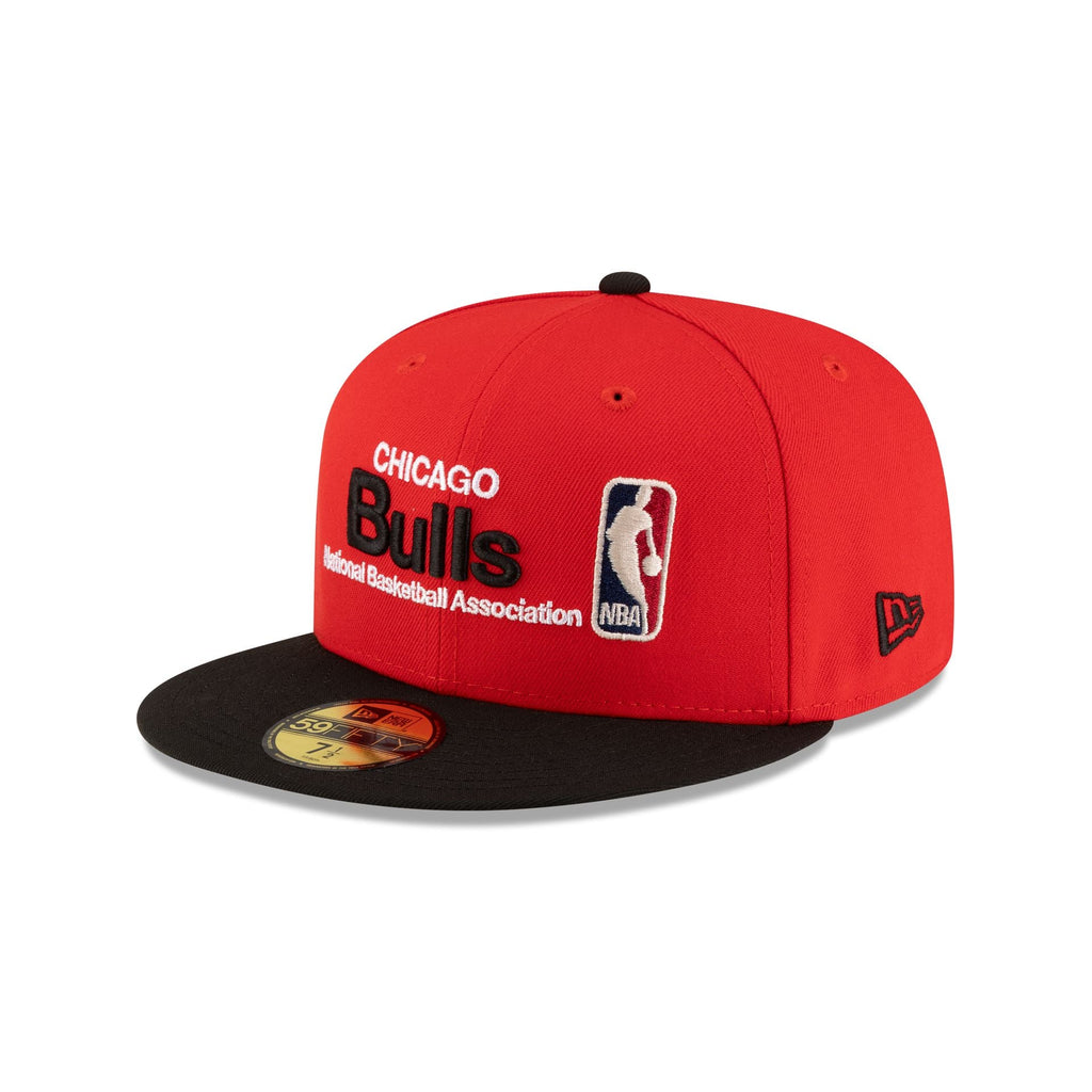 https://cdn.shopify.com/s/files/1/0601/2554/4675/files/71022339_59FIFTY_NBA26_HWC_GCP_26_CHIBULHC_RED_3QL.jpg?v=1771957572