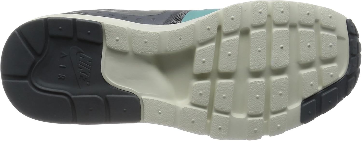 NIKE Men's Athletic Track & Field Shoe