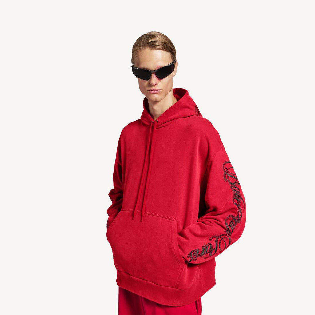https://balenciaga.dam.kering.com/asset/562b107a-c8e6-4826-9259-faa973e23056/Medium/858143TTVM86167_J.jpg?v=2