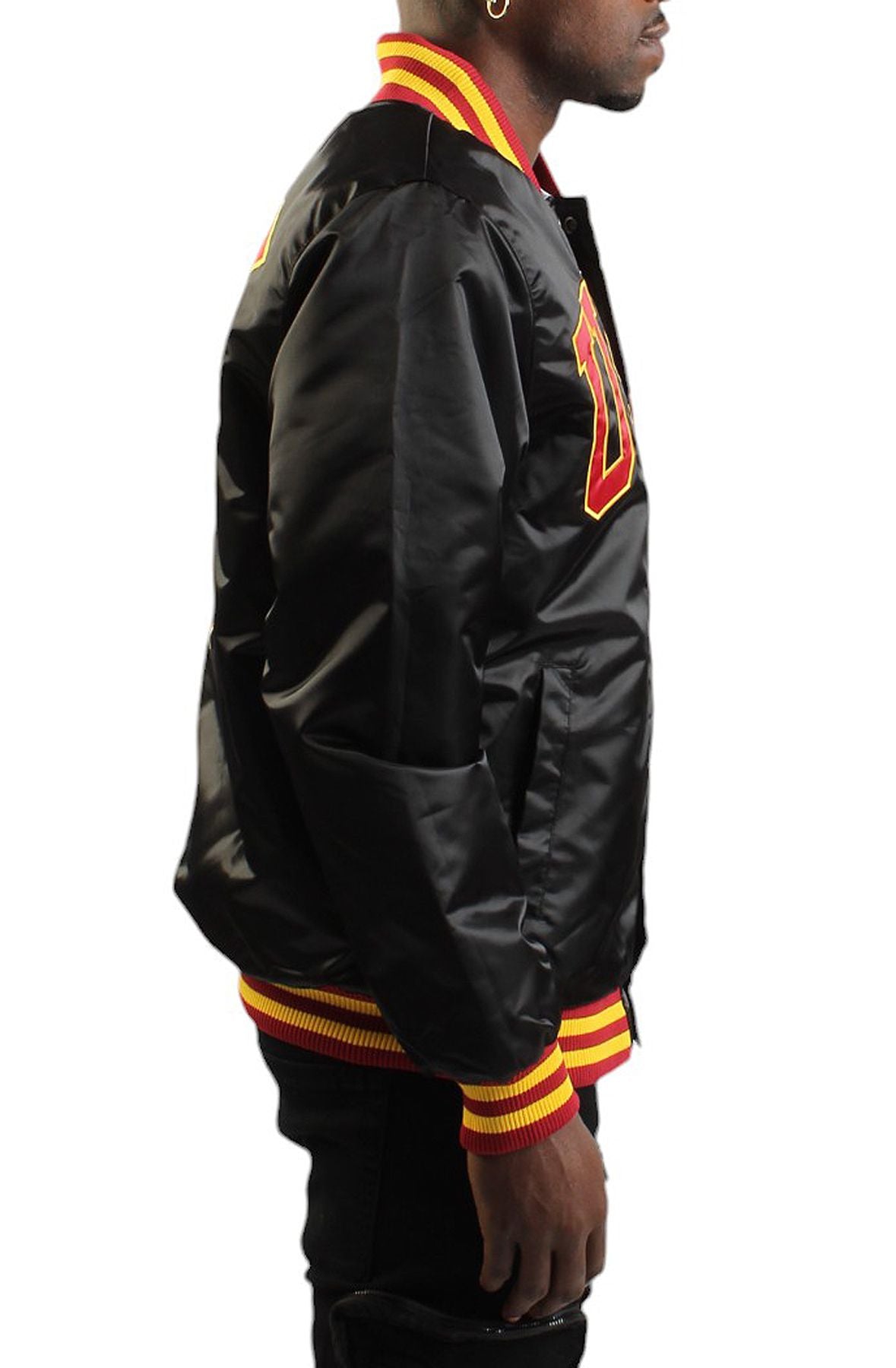 https://static.shiekh.com/media/catalog/product/cache/image/2000x2000/e9c3970ab036de70892d86c6d221abfe/8/8/8885a6fd440c2d77ef24989302b281d8.jpg