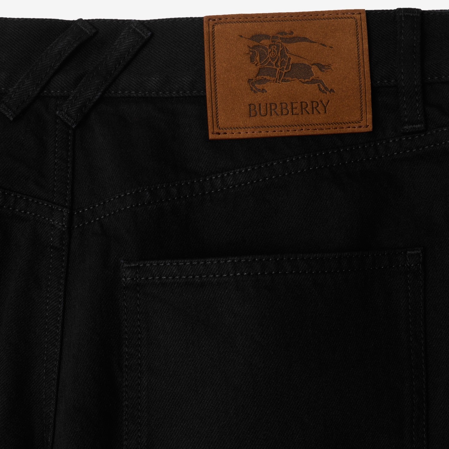 https://assets.burberry.com/is/image/Burberryltd/A07BEEA5-C0DC-4B10-90A3-6819DDA5FA61?$BBY_V3_SL_1$&wid=1501&hei=1500