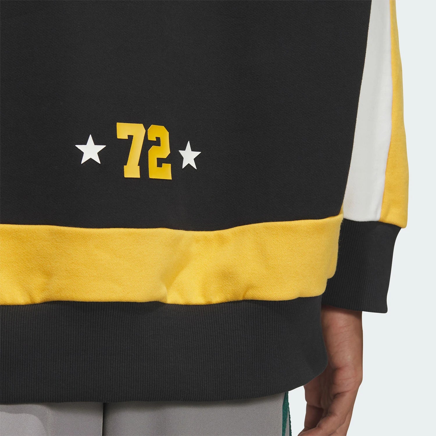 Adidas genuine Three Stripes Unisex Loose Knit Fashion Outdoor Sweatshirt JN0780