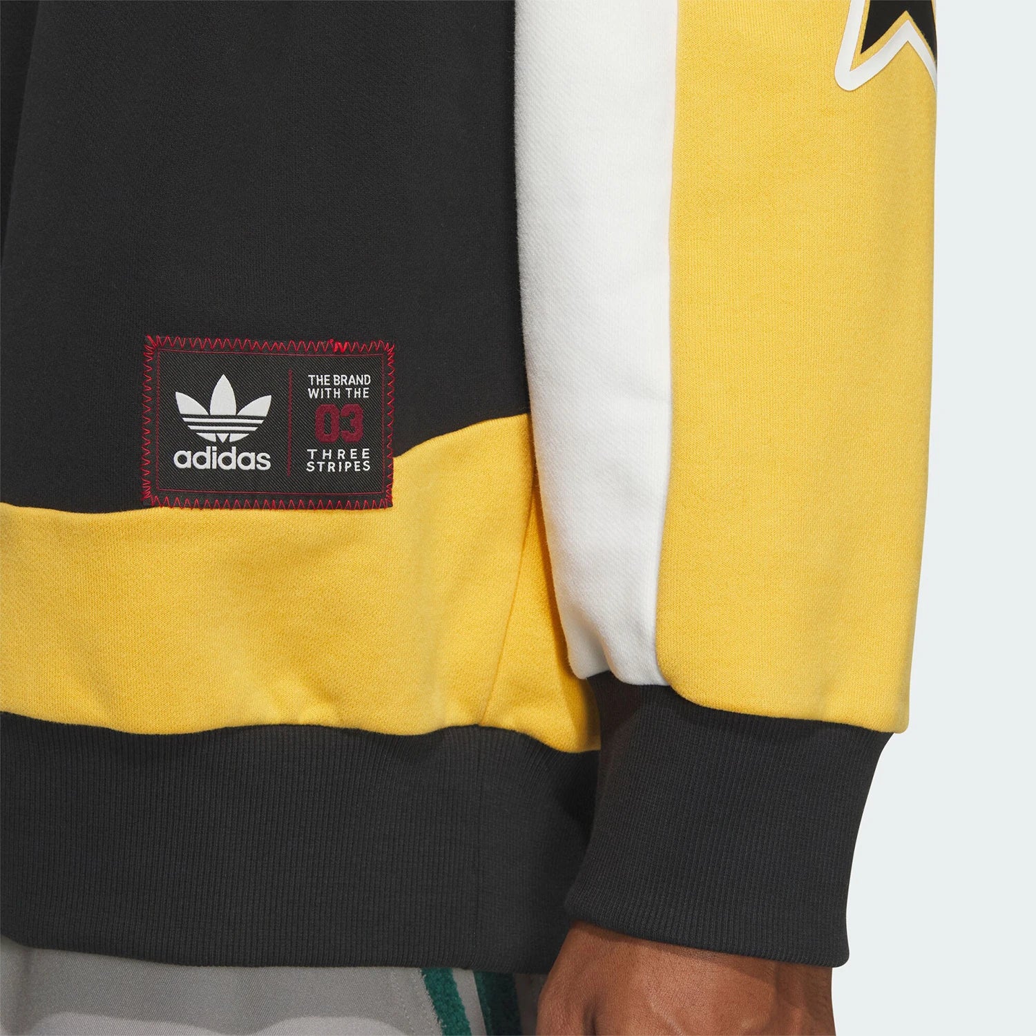 Adidas genuine Three Stripes Unisex Loose Knit Fashion Outdoor Sweatshirt JN0780