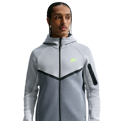 https://assets.footlocker.com/is/image/FLDM/V0949077_01?$tile500jpg$=true&fmt=png-alpha
