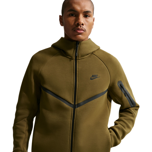 https://assets.footlocker.com/is/image/FLDM/V0949368_01?$tile500jpg$=true&fmt=png-alpha