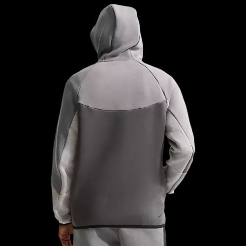 https://ik.imagekit.io/c2dr4dawp/https%3A%2F%2Fassets.footlocker.com%2Fis%2Fimage%2FFLDM%2FV0949018_03%3F%24tile500jpg%24%3Dtrue%26fmt%3Dpng-alpha?tr=f-jpg