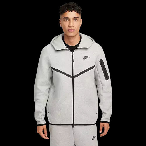 https://ik.imagekit.io/c2dr4dawp/https%3A%2F%2Fassets.footlocker.com%2Fis%2Fimage%2FFLDM%2FV0949063_02%3F%24tile500jpg%24%3Dtrue%26fmt%3Dpng-alpha?tr=f-jpg