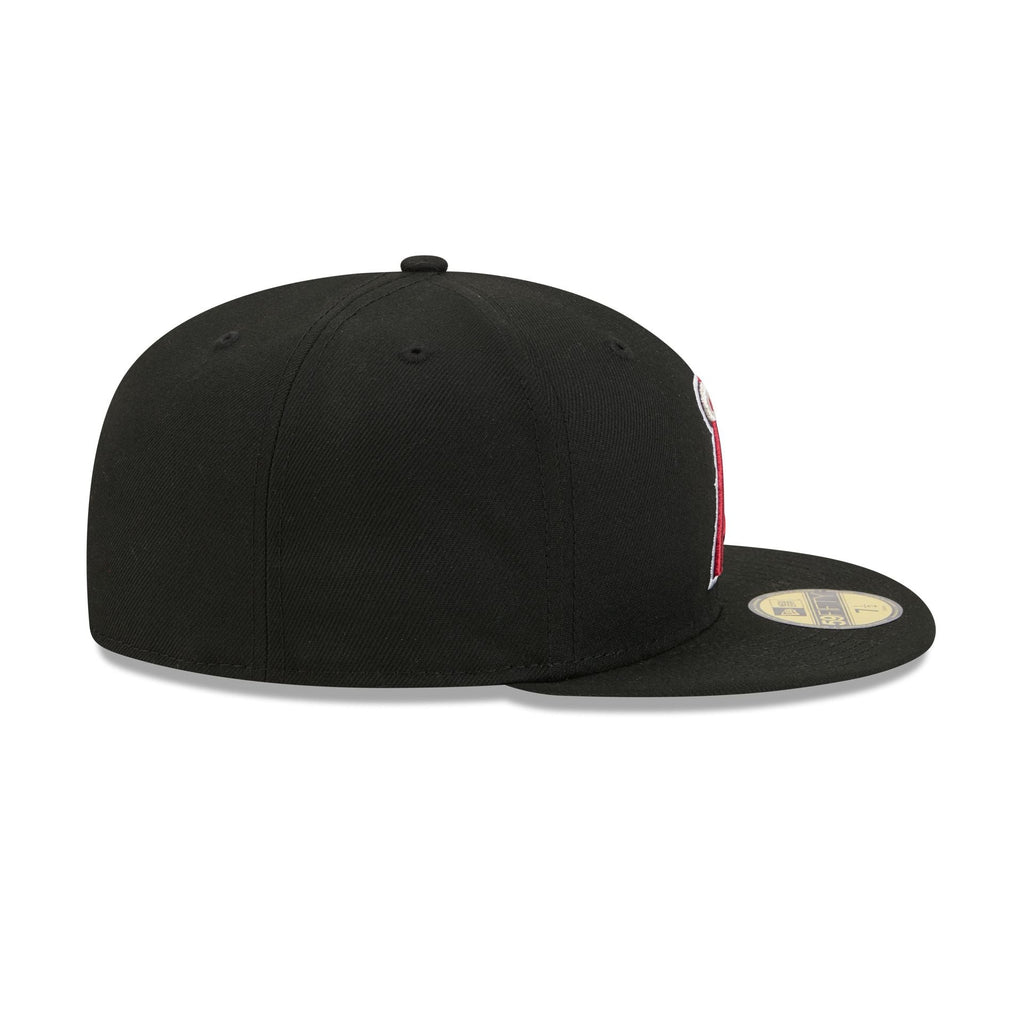 https://ik.imagekit.io/c2dr4dawp/https%3A%2F%2Fcdn.shopify.com%2Fs%2Ffiles%2F1%2F0601%2F2554%2F4675%2Ffiles%2F60955976_59FIFTY_MLBBASIC5950BLKTC_ANAANG_OTC_RSIDE.jpg%3Fv%3D1778176335?tr=f-jpg