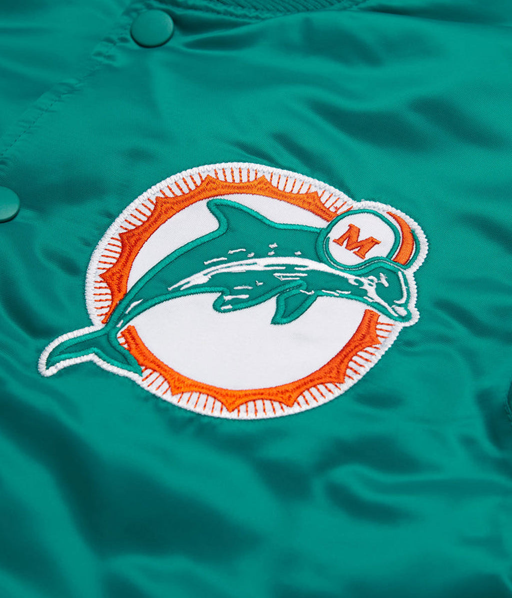 https://ik.imagekit.io/c2dr4dawp/https%3A%2F%2Fwww.hjacket.com%2Fwp-content%2Fuploads%2F2022%2F02%2Fstarter-miami-dolphins-jacket.jpg?tr=f-jpg