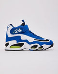 https://cdn.shopify.com/s/files/1/0095/4420/4367/files/nike_DJ5161_20400_M010.jpg?v=1765228728