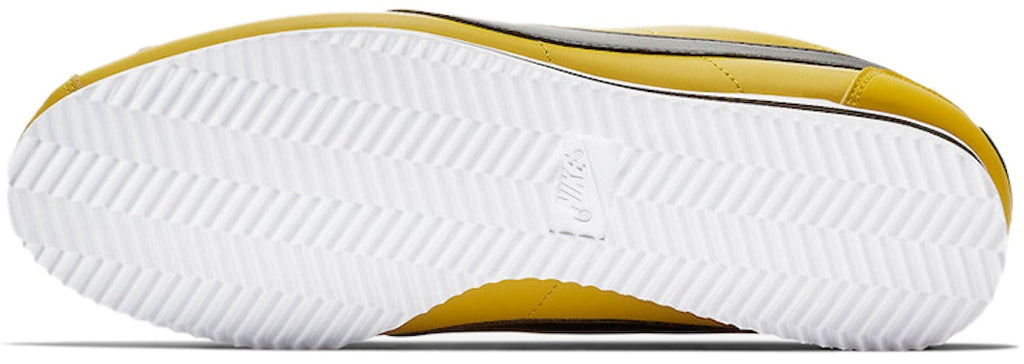 https://images.novelship.com/product/nike_classic_cortez_blazing_sun_807480-700_4_81054.jpeg?fit=fill&bg=FFFFFF&trim=color&auto=format,compress&q=75&h=400