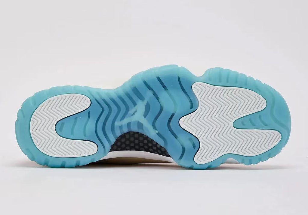 Air Jordan Retro 11 H Town IO8960-707