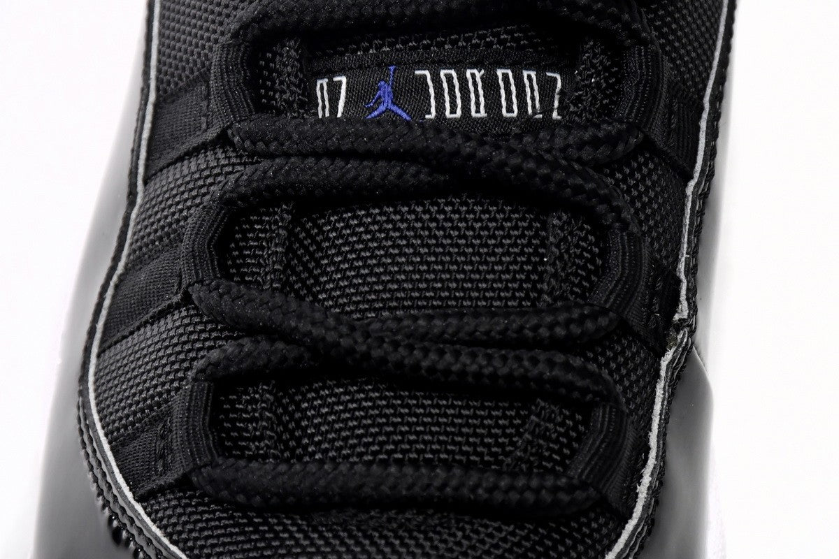Air Jordan 11 Retro "Space Jam"