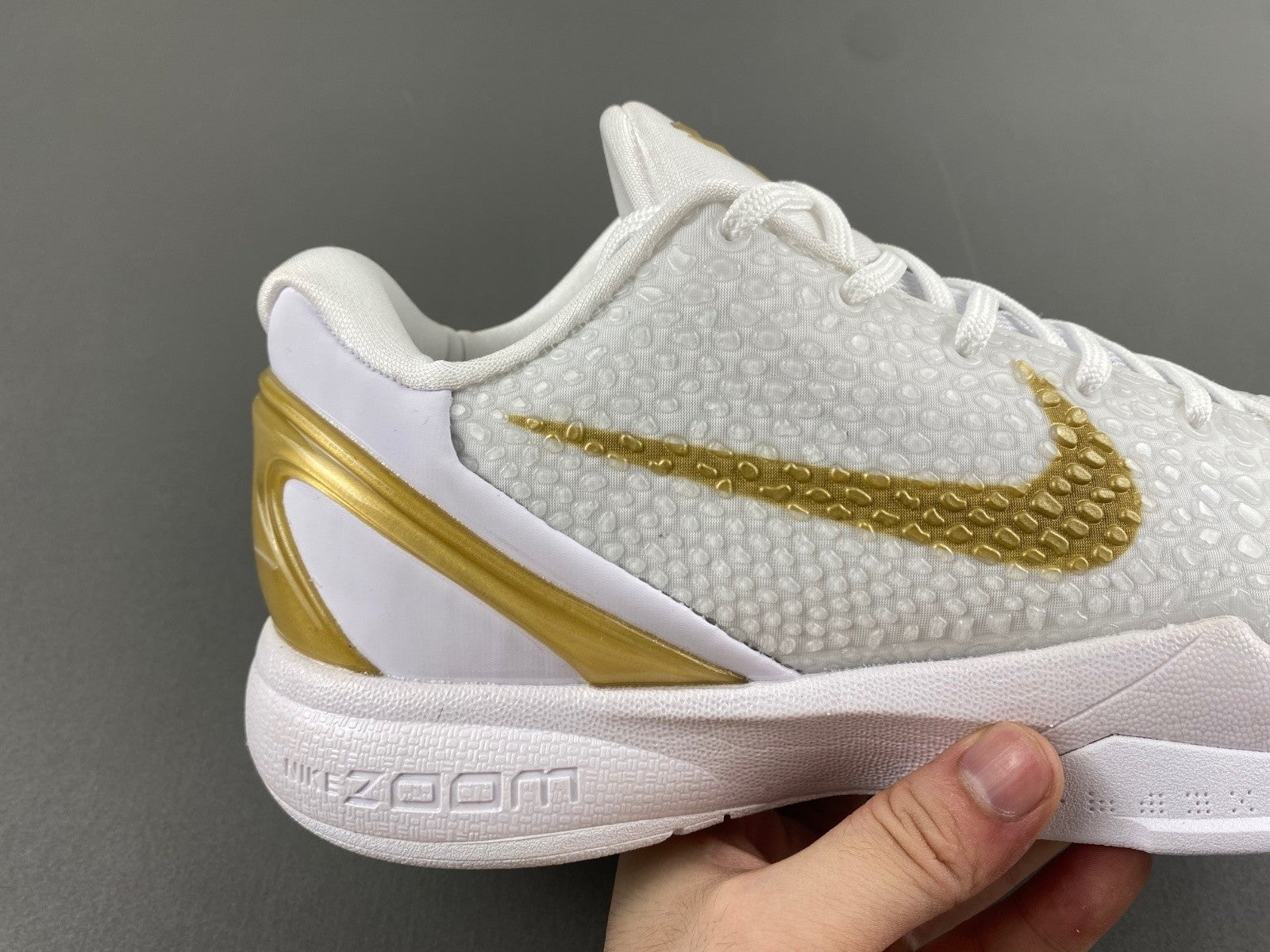 FV4921-608 Zoom Kobe 6 Protro White