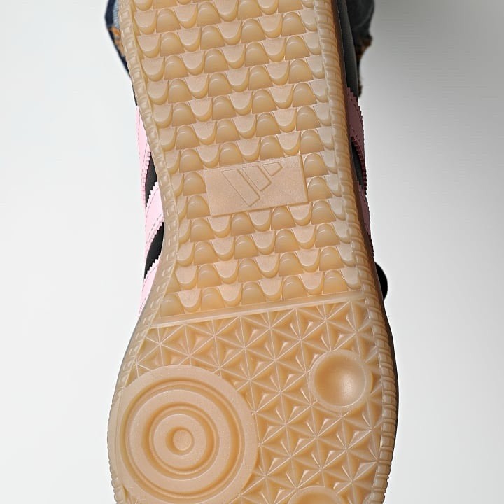 Adidas Messi Samba Men’s Black Sneaker Athletic Shoe Footwear Soccer .