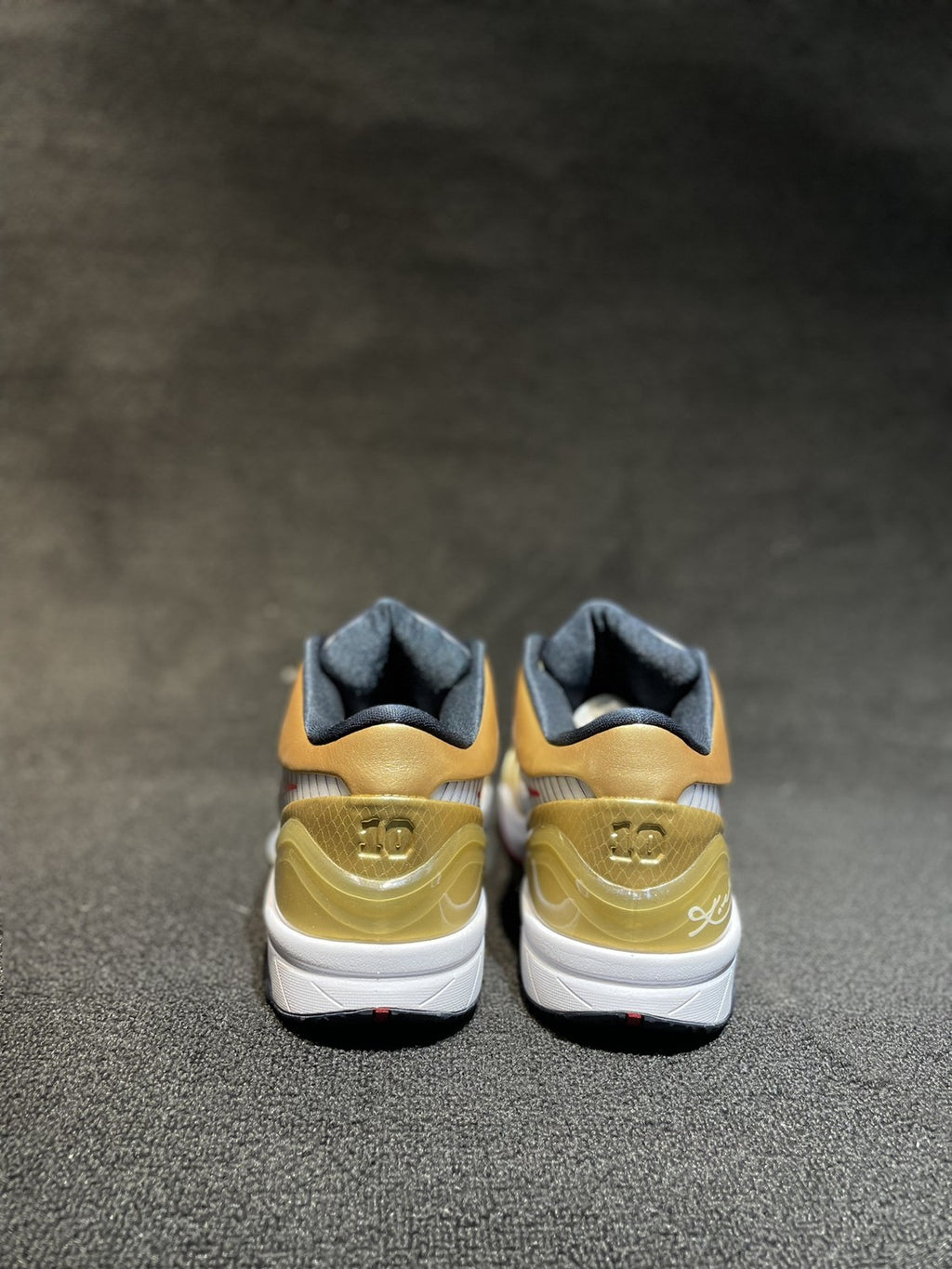 Zoom Kobe 4 Protro Gold Medal - FQ3544-100