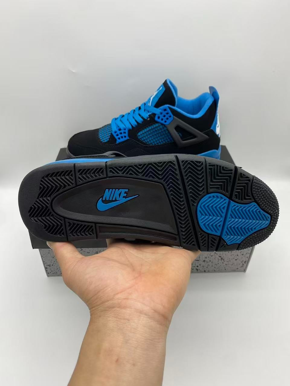 Jordan 4 "Blue Surge" 2026 Size US  (Men's)