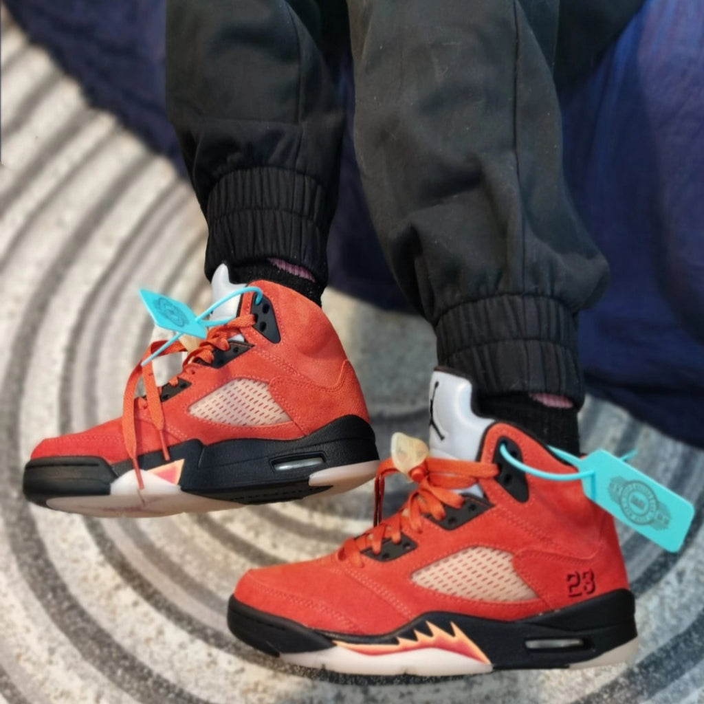 Nike  Wmns Air Jordan 5 Retro Dunk on Mars DD9336-800
