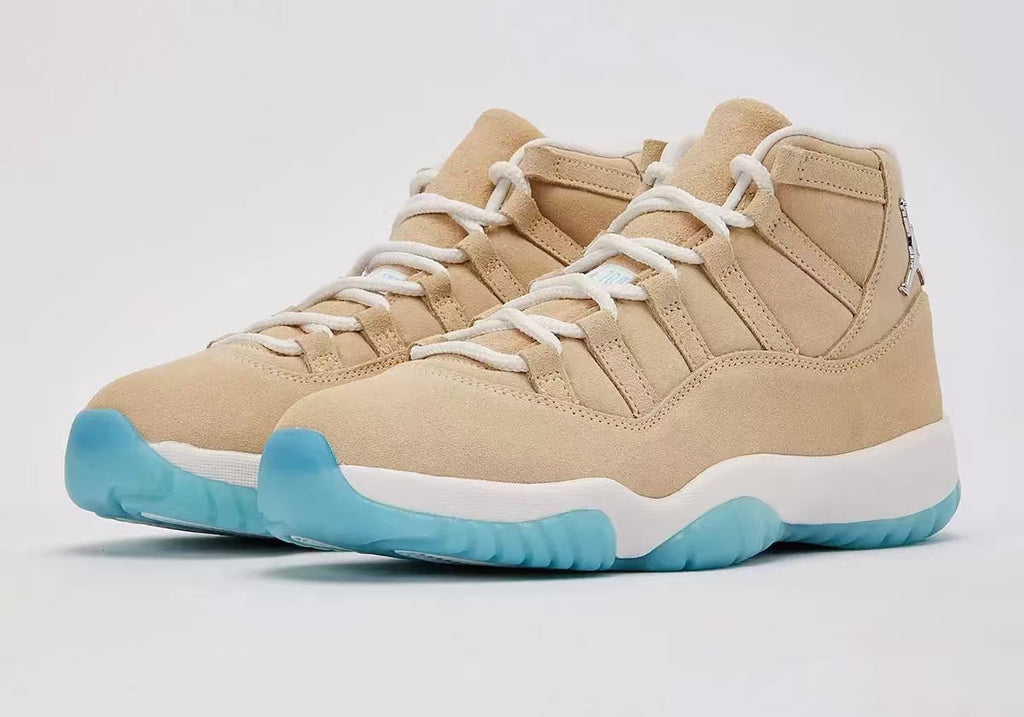 Air Jordan Retro 11 H Town IO8960-707