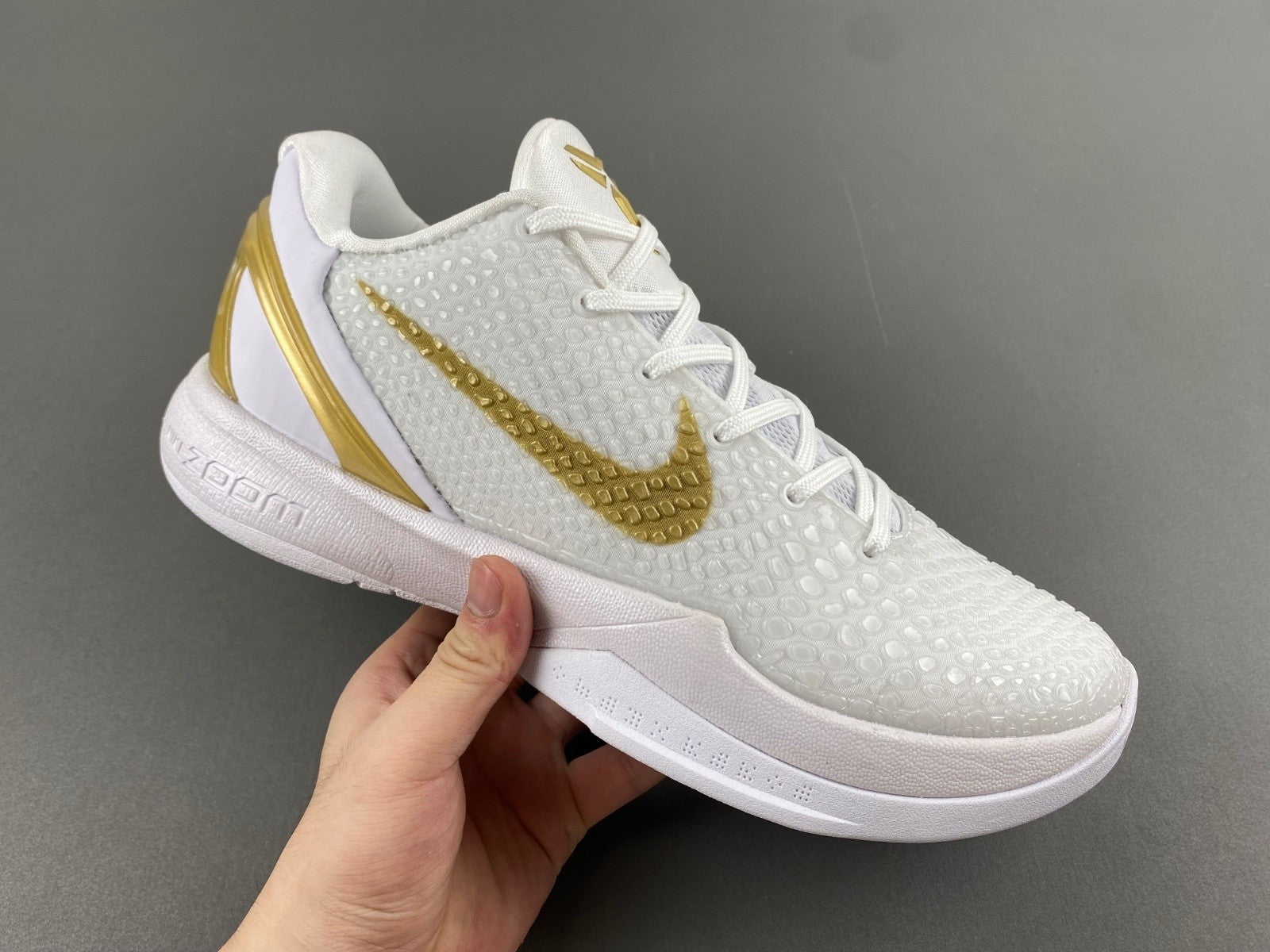 FV4921-608 Zoom Kobe 6 Protro White